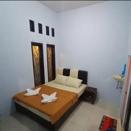 D'Corner Homestay Lumajang Extérieur photo